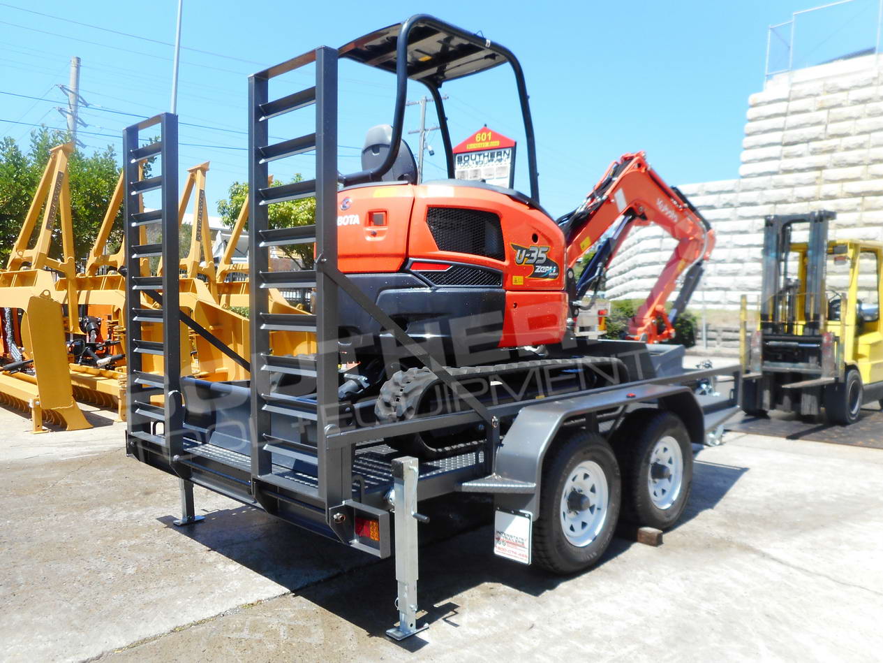 2142C Kubota U35 + 4.5T Trailer Southern Tool + Equipment Co. New